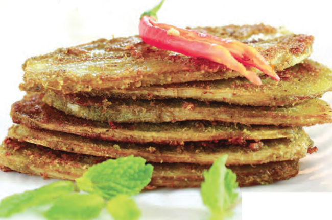 Green banana chips with spices with less oil