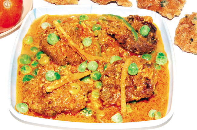 Matar Moong Curry