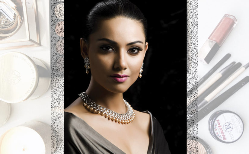 রিভার্স এজ মেক-আপ