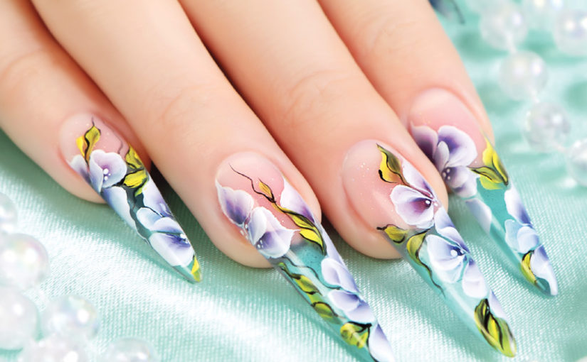 নেল আর্টে ট্রেন্ডি ডিজাইন