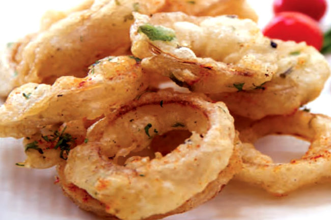 বাঙালির প্রিয় ভাজাভুজি