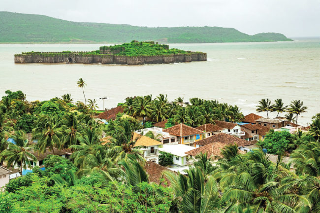 পশ্চিম মুলুকের সাগরপাড়ে