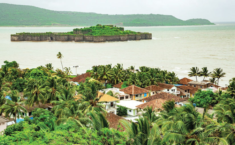 পশ্চিম মুলুকের সাগরপাড়ে