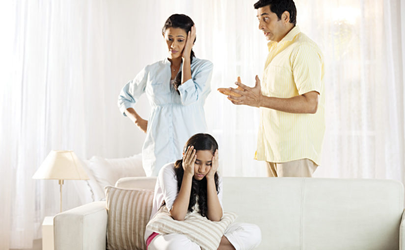 শিশুর বিকাশে বাধা মা-বাবার বিবাদ