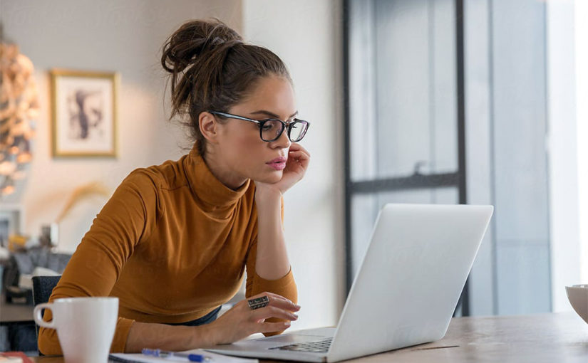 বাবার বন্ধুর প্রতি দুর্নিবার আকর্ষণ অনুভব করি