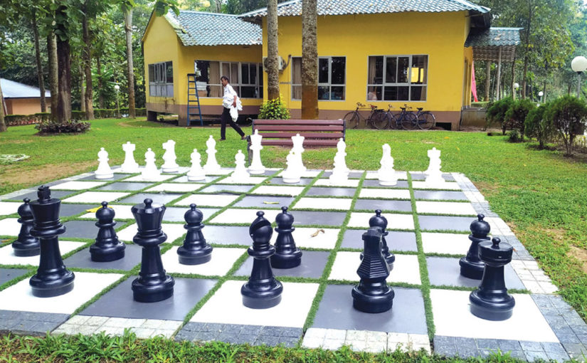 টিলাবাড়ির সান্নিধ্যে