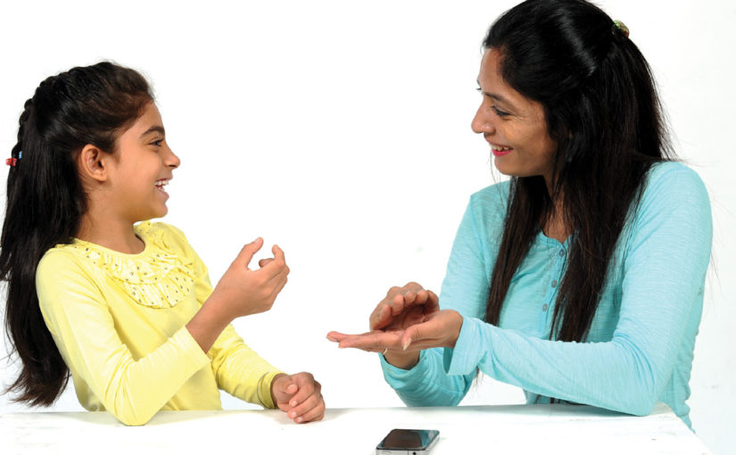 মিতব্যয়ী হতে শেখান বাচ্চাকে