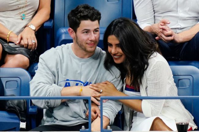 চোট সারিয়ে আবার ফ্লোরে নিক