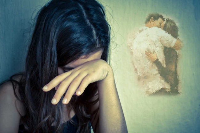 মায়ের সঙ্গে জেঠুর অ্যাফেয়ার রয়েছে