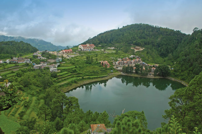 বিনসর থেকে চৌকোরি