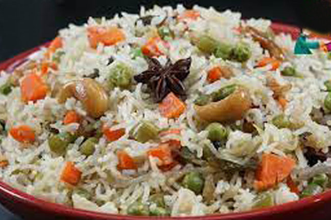 উৎসবে রোজ জমিয়ে ভোজ