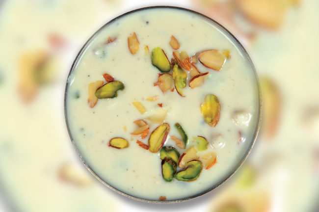 রাবড়ি আর মালপোয়ার স্বাদ নিন