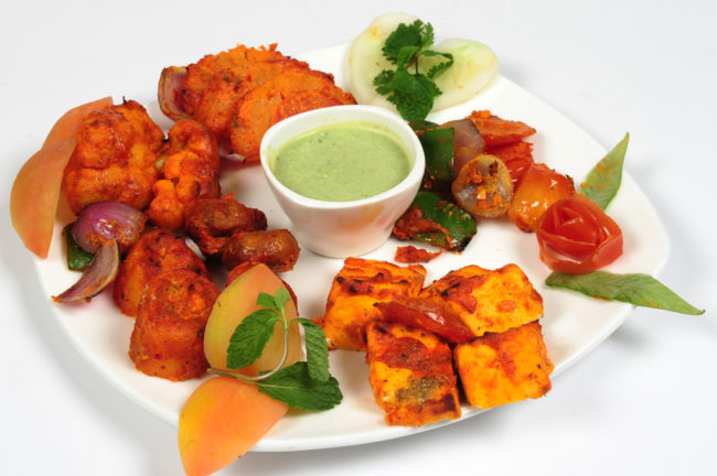 তন্দুরি বাগিচা এবং পনির টিক্কা
