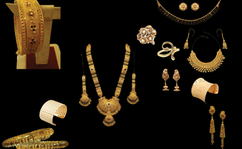 বিয়েবাড়ির সাজ ও সোনার গয়না