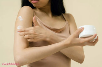 waxing is a very safe procedure to remove unwanted hair on skin