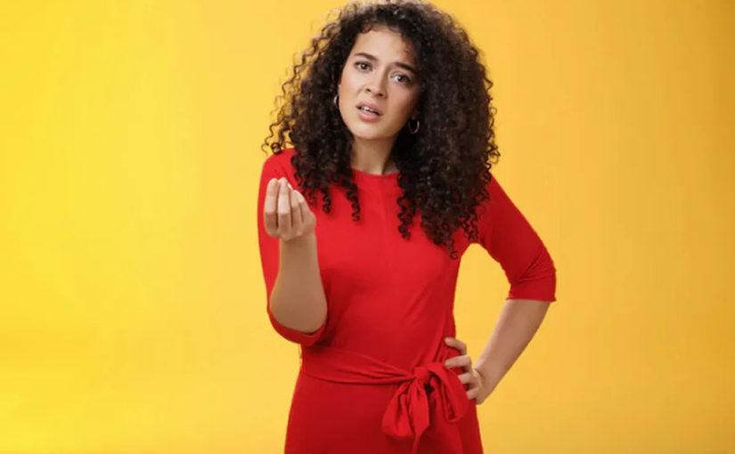 বাড়িতে নয়, বাড়ির বাইরে থাকাই বেশি পছন্দ