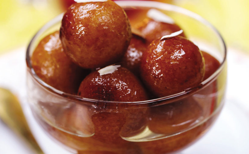 দোল উৎসবে মিষ্টি