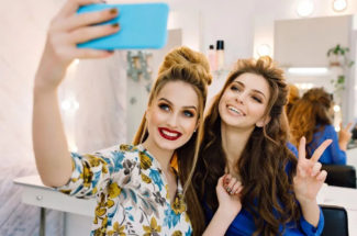 To click selfie is anew trend in fashion