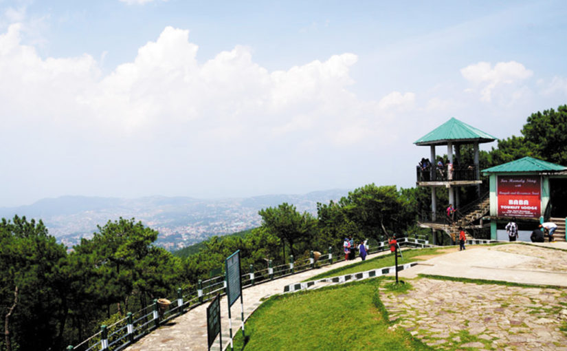 মেঘে ঢাকা শিলং-এর রূপকথা