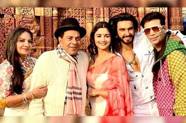করণ জোহরের কর্মজীবনের ২৫ -এ নতুন প্রেমের জোয়ার