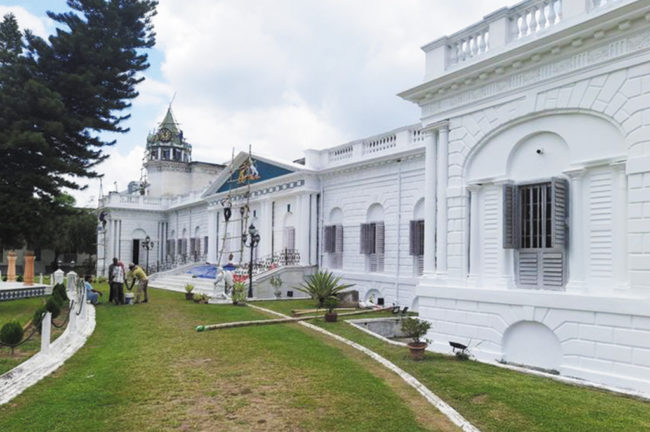 ইতিহাসের কাছে মুর্শিদাবাদে (পর্ব ৩)