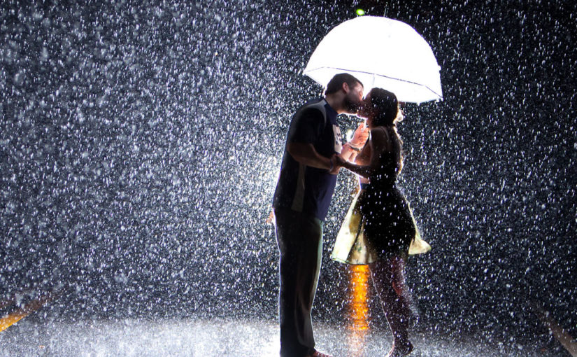 বৃষ্টিতেই হোক ড্রাই ডেটিং