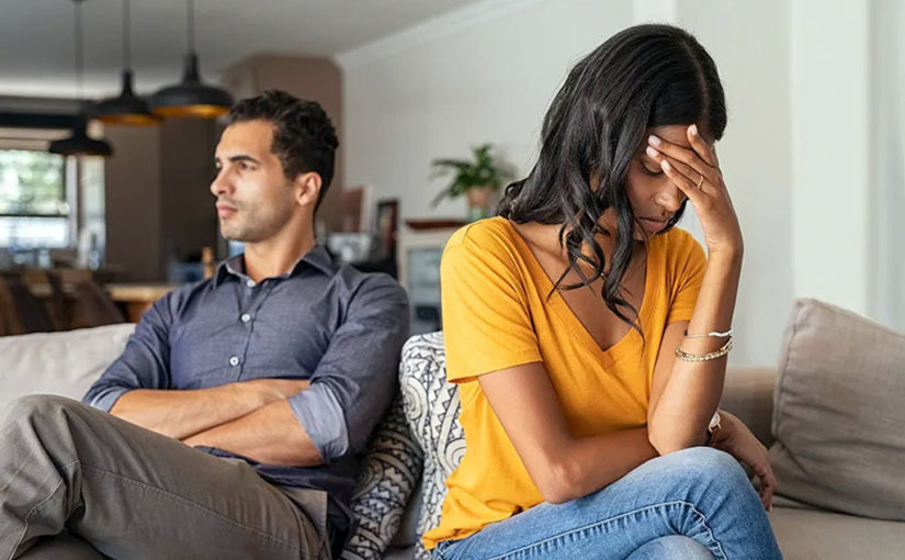 বিয়ের পরেও বয়ফ্রেন্ড আমার সঙ্গে সম্পর্ক রাখতে চায়