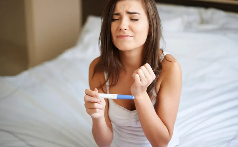 আমার ৫ বছরের বিবাহিত জীবনে ৩ বার গর্ভপাত হয়ে গেছে। আমার পক্ষে কি আর মাতৃত্বলাভ সম্ভব ?