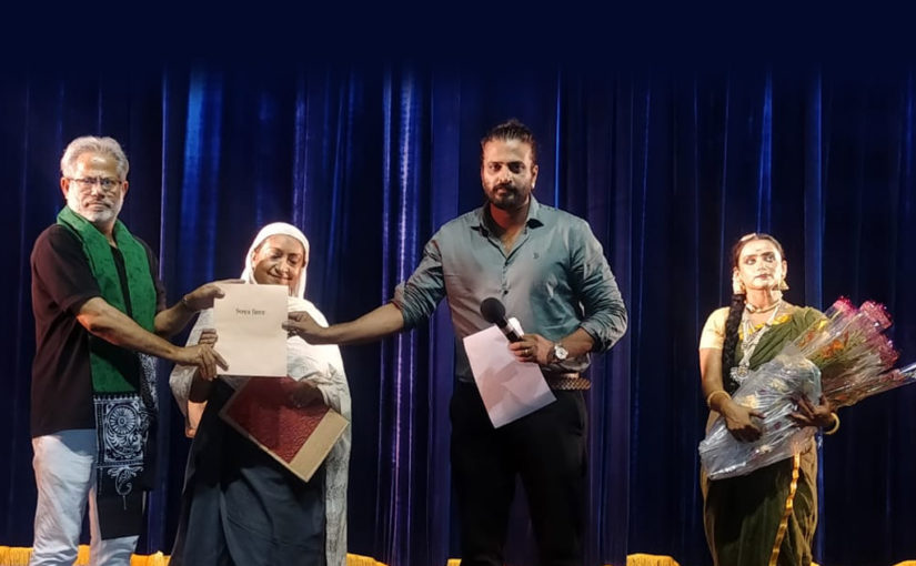 নাইজেল আক্কারা-র নির্দেশনায় রবীন্দ্রসদনে মঞ্চস্থ হল ‘শিলার জিন্নাত’ নাটকটি