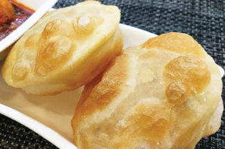 স্পেশাল হিং-কচুরি আর হিং-আলুর দম