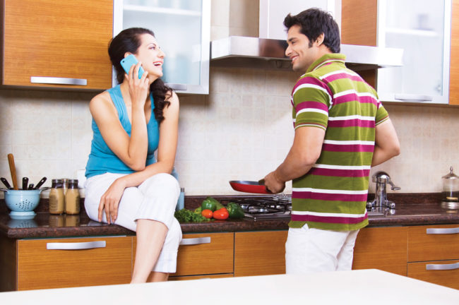 New Year-এ নতুনত্ব আনুন দাম্পত্যে